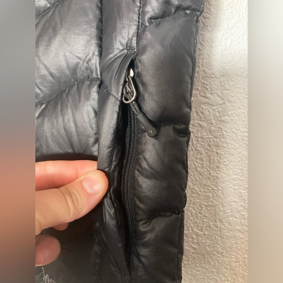 Marmot 800 FILL Womens Small Goose down filled puffer vest black zipper pockets - Picture 3 of 10